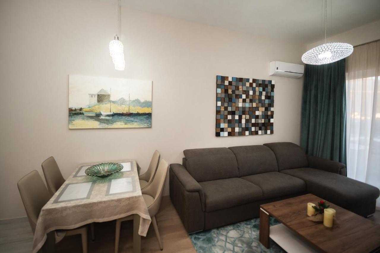 Montesun Boka Apartments Budva Luaran gambar