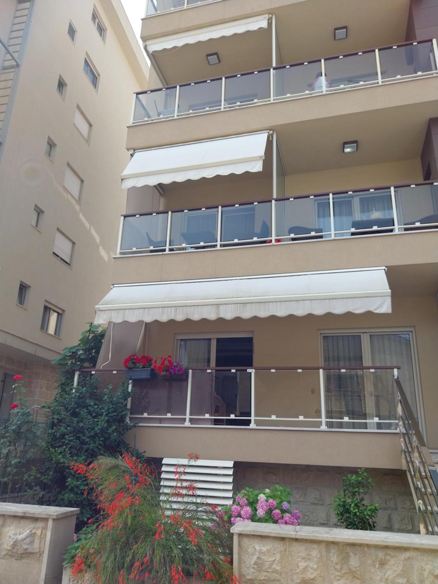 Montesun Boka Apartments Budva Luaran gambar