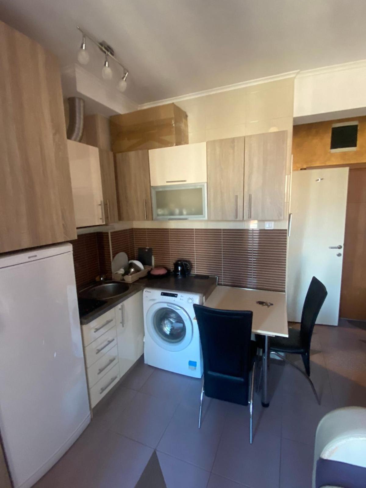 Montesun Boka Apartments Budva Luaran gambar